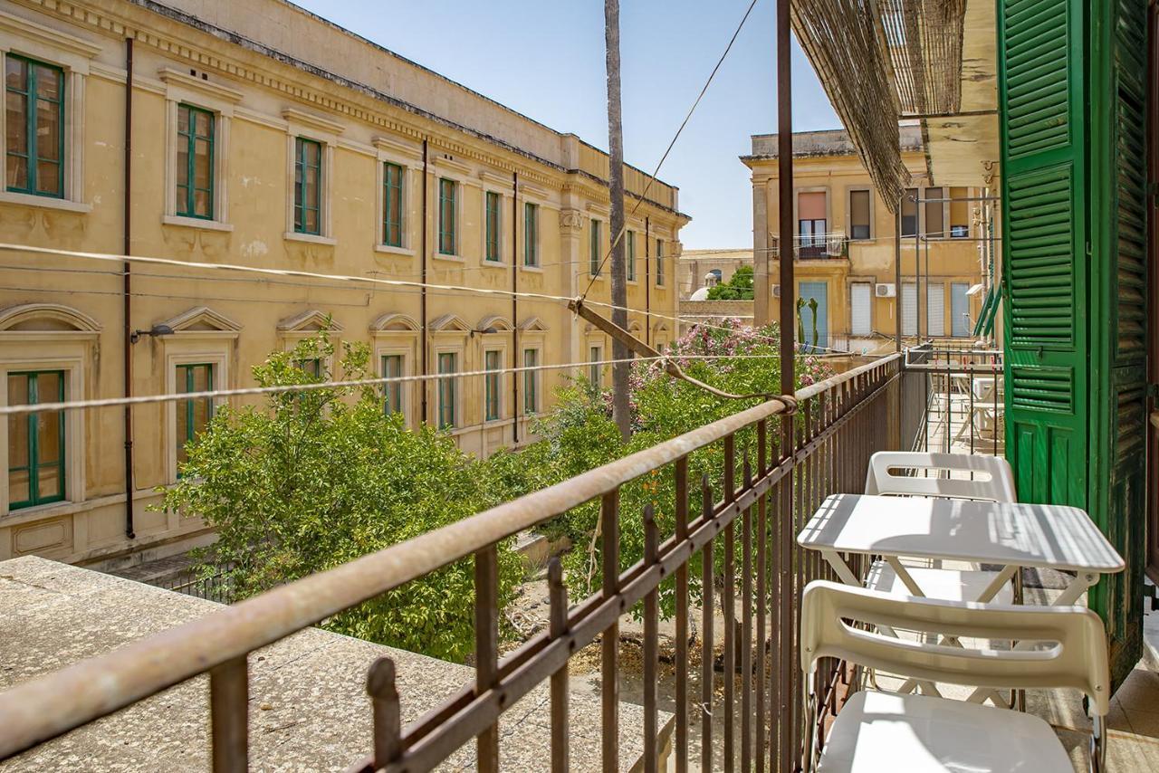 Cavour Apartments By Wonderful Italy Noto Exteriér fotografie